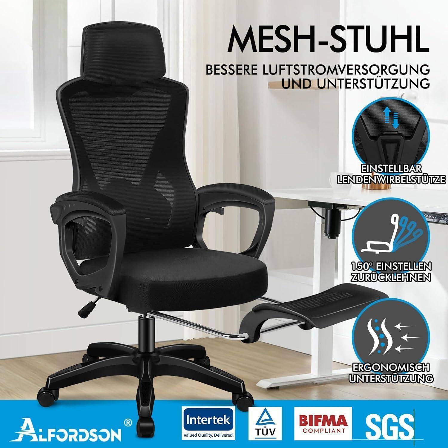 Ein schwarzer ergonomischer Bürostuhl aus Netzgewebe mit verstellbarer Lordosenstütze und Neigungsfunktion, im Raum platziert. Deutsche Texthervorhebungen zeigen Merkmale.