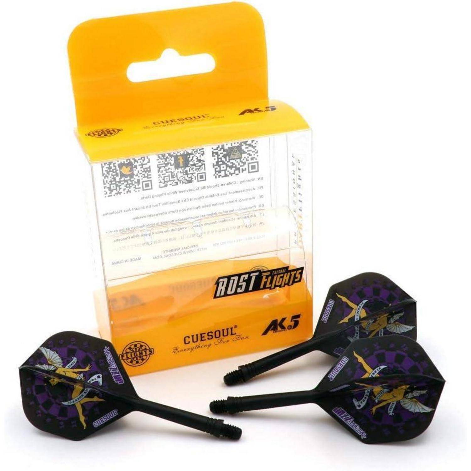 Dreierpack Cuesoul AK5 Dartflights mit einem lila und schwarzen Design mit Zielscheiben und Pfeilen. Verpackung zeigt Markenlogo und QR-Codes.