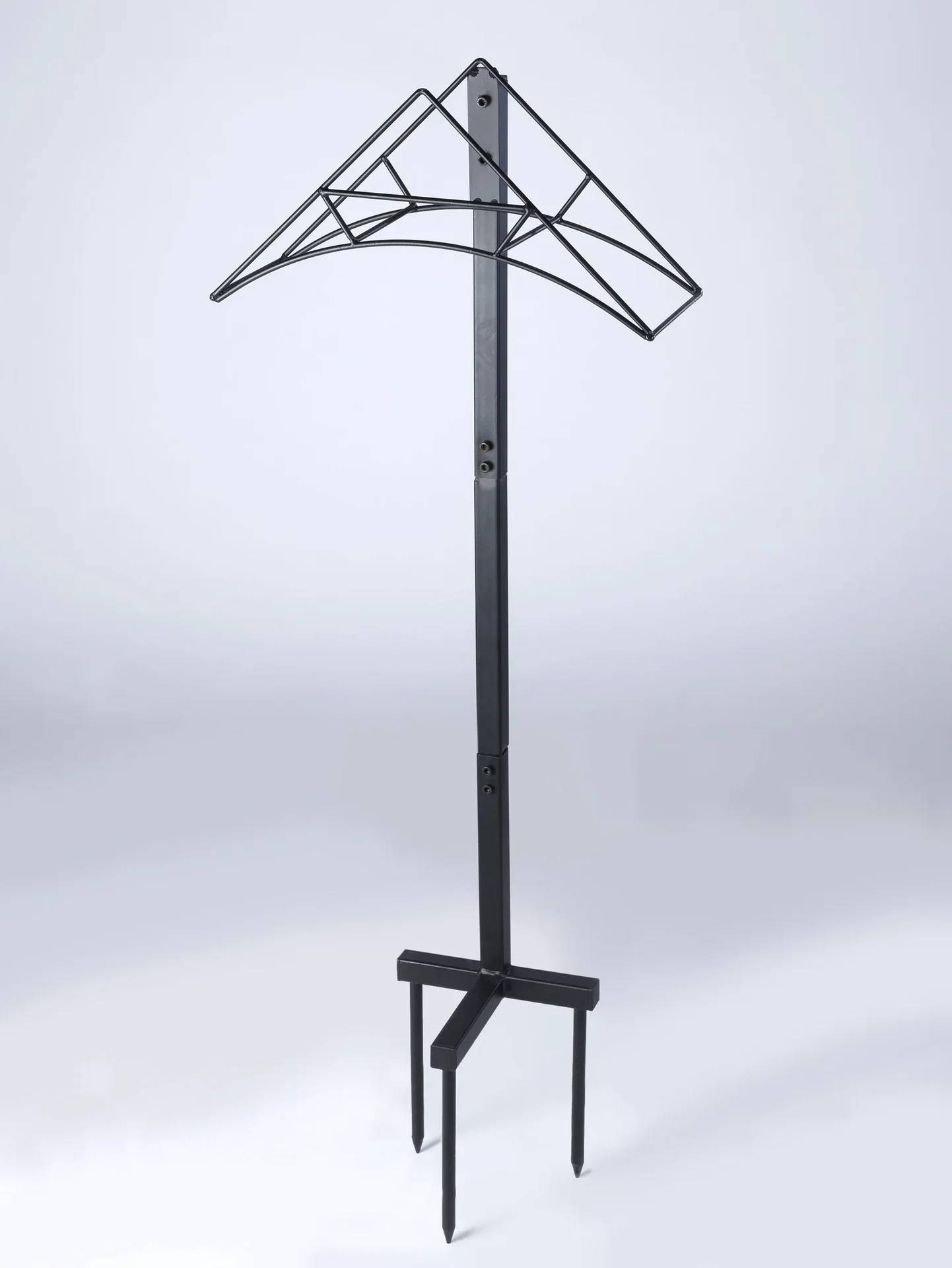 Mobiler Gartenschlauchständer