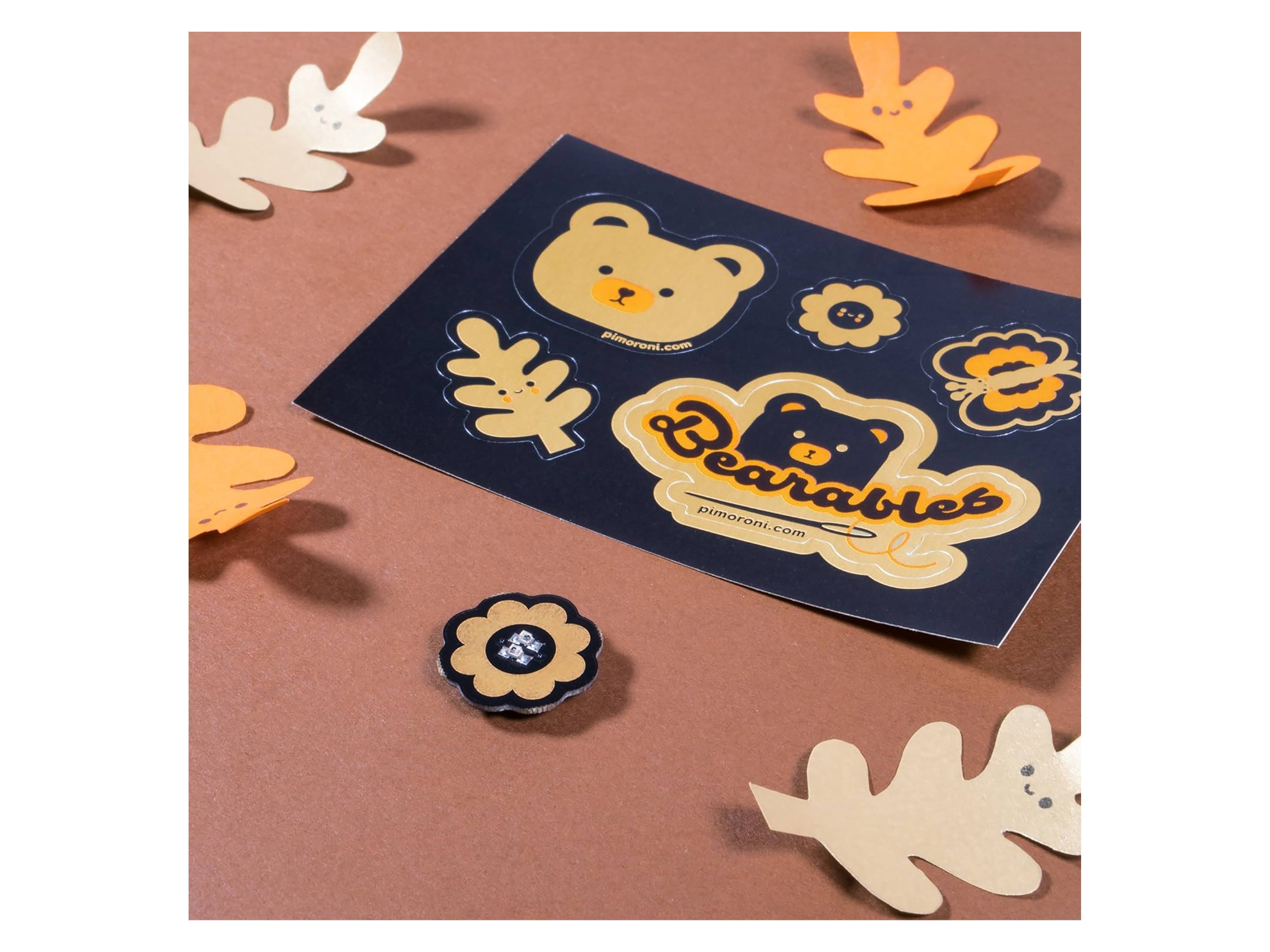 Aufkleber mit Bärendesigns und dem Text 