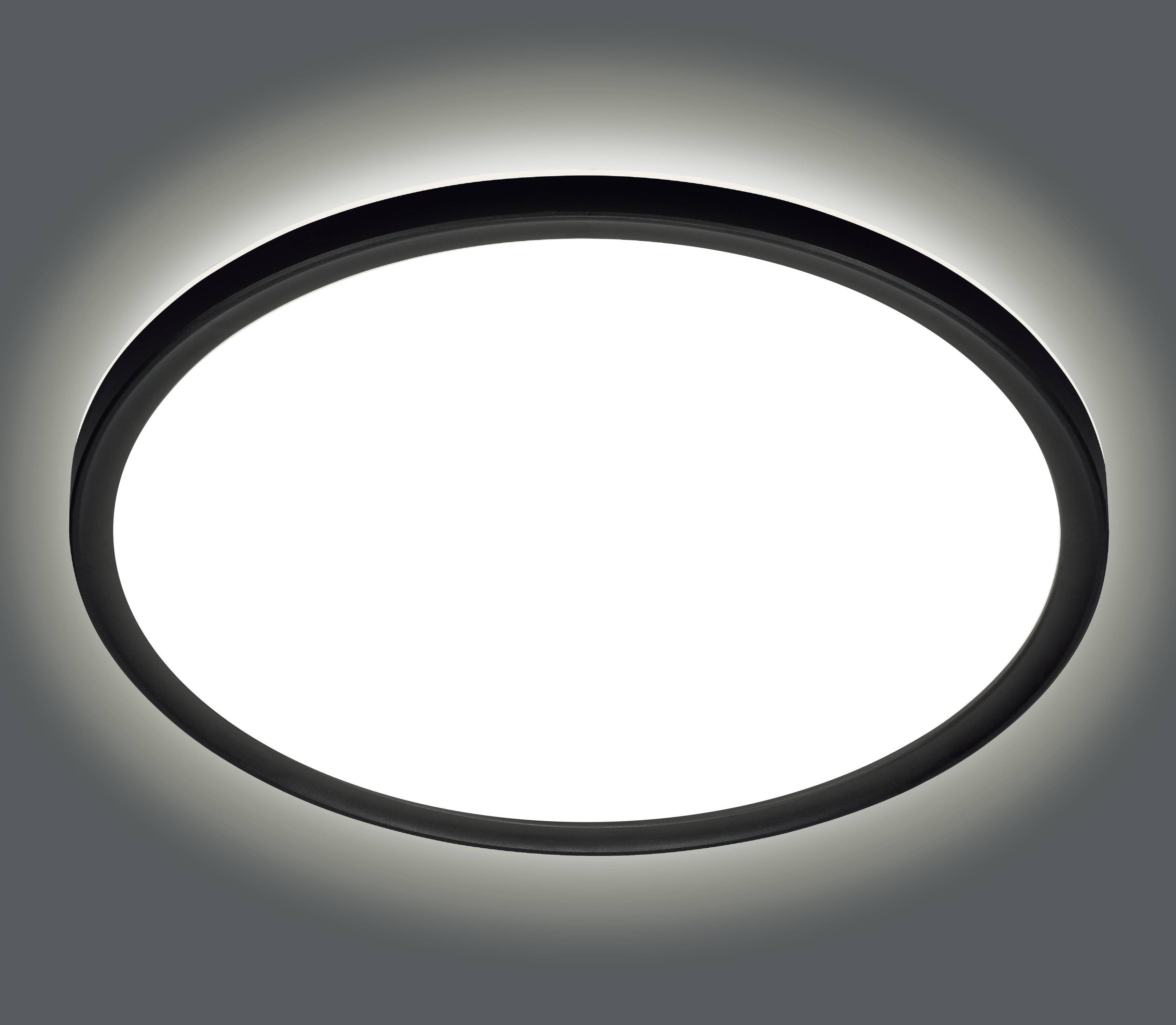 Ein heller, weißer Deckenleuchter mit einem kreisrunden schwarzen Rahmen, der vor einem dunklen Hintergrund leuchtet.