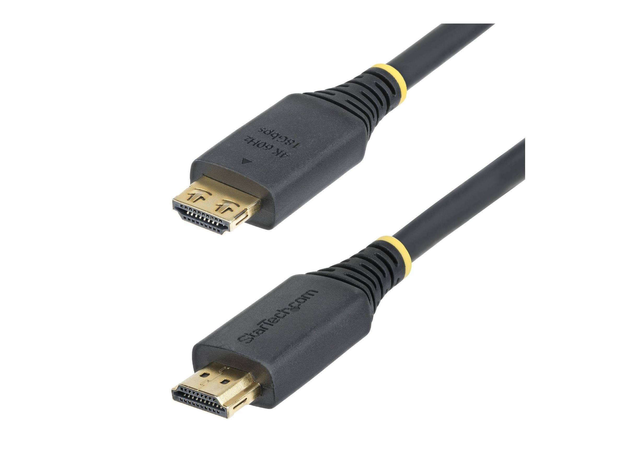 Zwei HDMI-Kabelstecker auf weißem Hintergrund, die eine Nahaufnahme der männlichen Stecker und schwarzen Kabelenden zeigen.