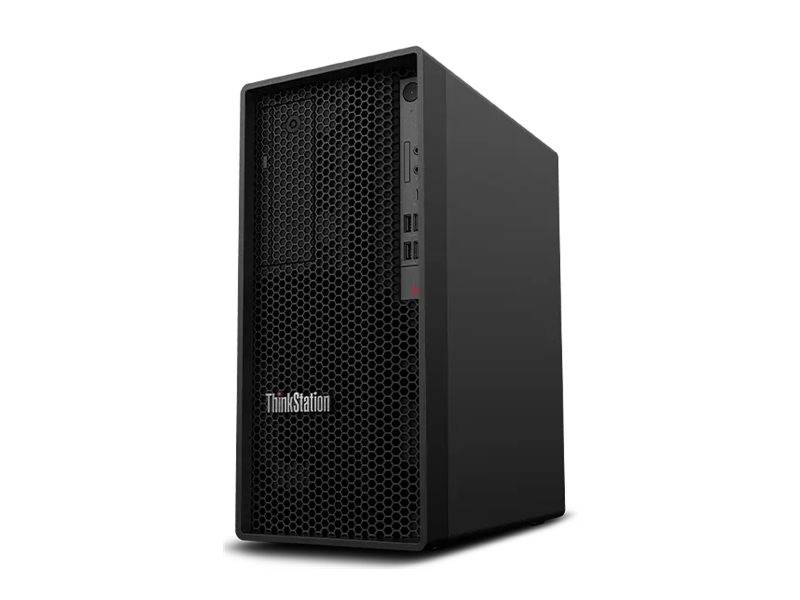 Schwarzer Computertower mit einem Wabengitter an der Frontseite und beleuchtetem 'ThinkStation' Logo in der linken unteren Ecke. Mehrere Anschlüsse sichtbar.