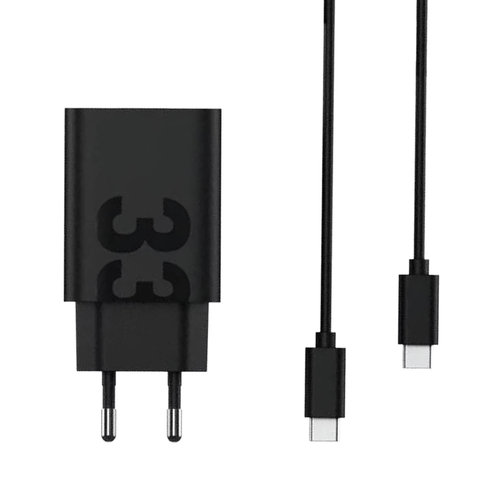 Schwarzer 33W-Ladegerät mit zweipoligem Stecker neben zwei USB-C-Kabeln, ein Standard- und ein kürzeres Kabelende.