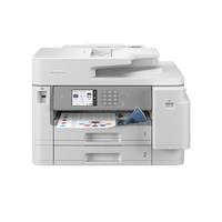 Ein weißer Multifunktionsdrucker mit zwei Papierfächern und einer digitalen Anzeige. Ein bedrucktes Blatt mit bunten Grafiken ist teilweise sichtbar.