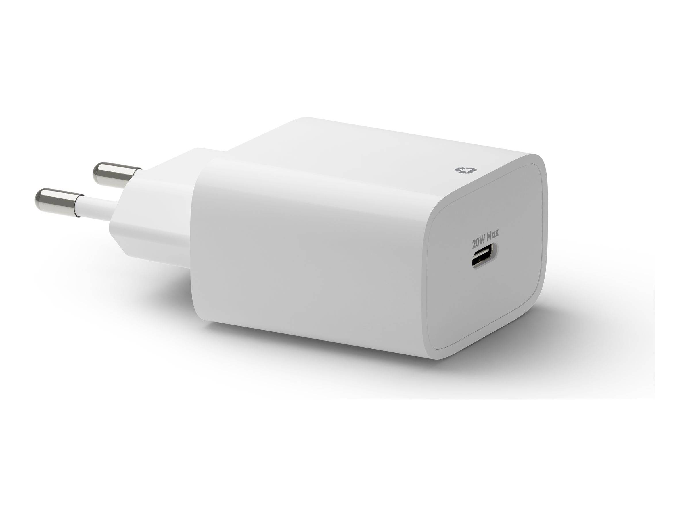 Ein weißer USB-C-Netzteil mit einem europäischen Stecker, an dessen Seite '20W Max' aufgedruckt ist und der zum Aufladen kompatibler Geräte geeignet ist.
