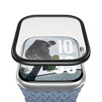 Smartwatch mit robuster Schutzhülle, auf deren Display ein Skateboarder zu sehen ist und die Uhrzeit '10:09' anzeigt, an einem hellblauen geflochtenen Armband.