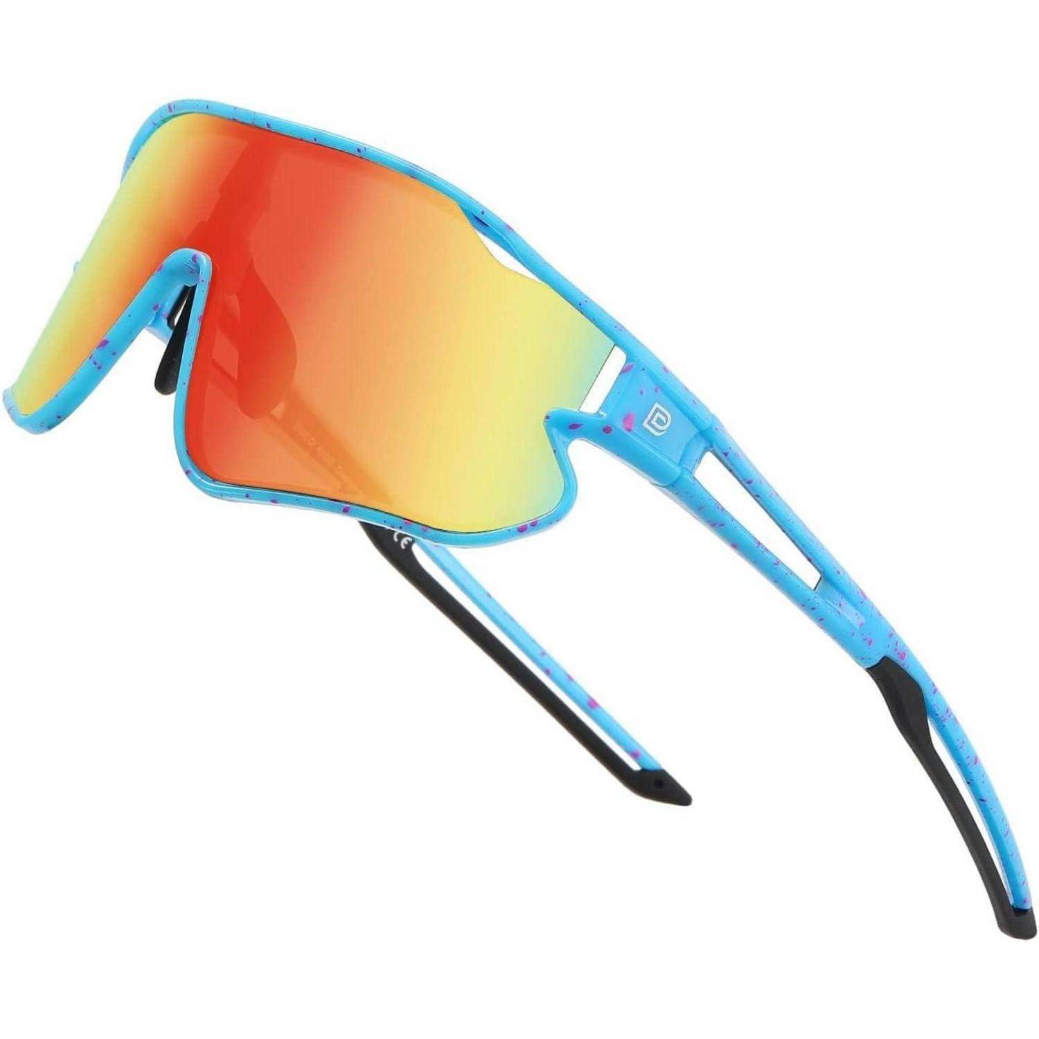 Schlanke blaue Sport-Sonnenbrille mit orangefarbenen Gläsern, ausgestattet mit einem futuristischen Design und einem leichten Rahmen.