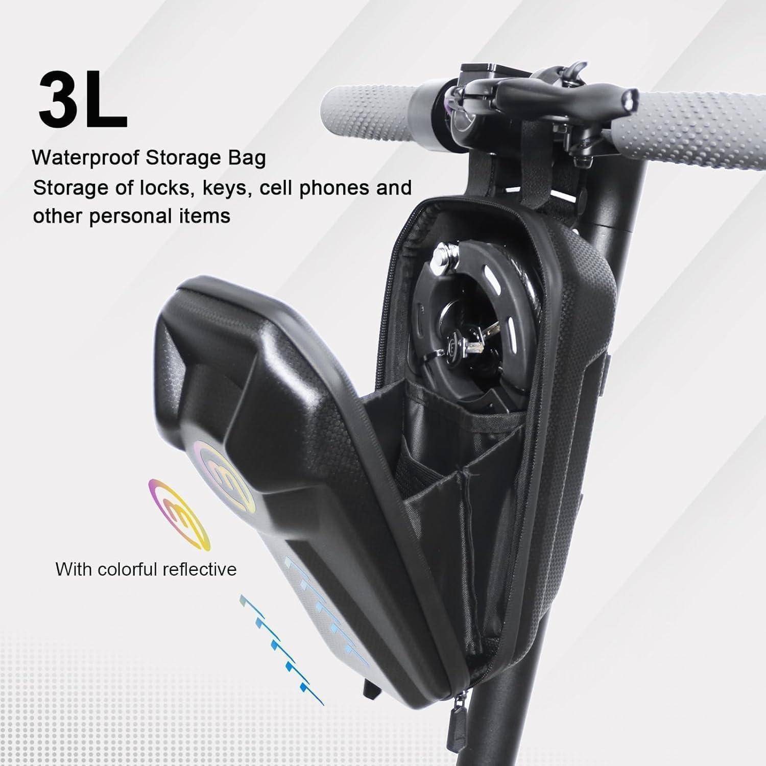 E-Scooter mit montierter schwarzer 3-Liter-wasserdichter Aufbewahrungstasche für Telefone und Gegenstände; ausgestattet mit bunten reflektierenden Akzenten.
