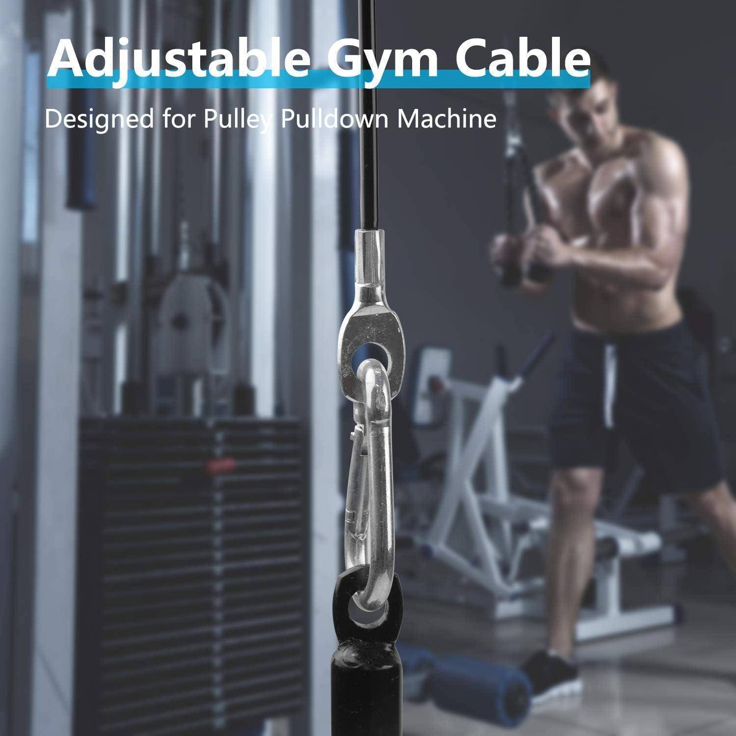 Ein Mann trainiert in einem Fitnessstudio an einer verstellbaren Kabelmaschine. Der Text lautet: 'Verstellbares Gym-Kabel: Entwickelt für Seilzug-Pulldown-Maschine.