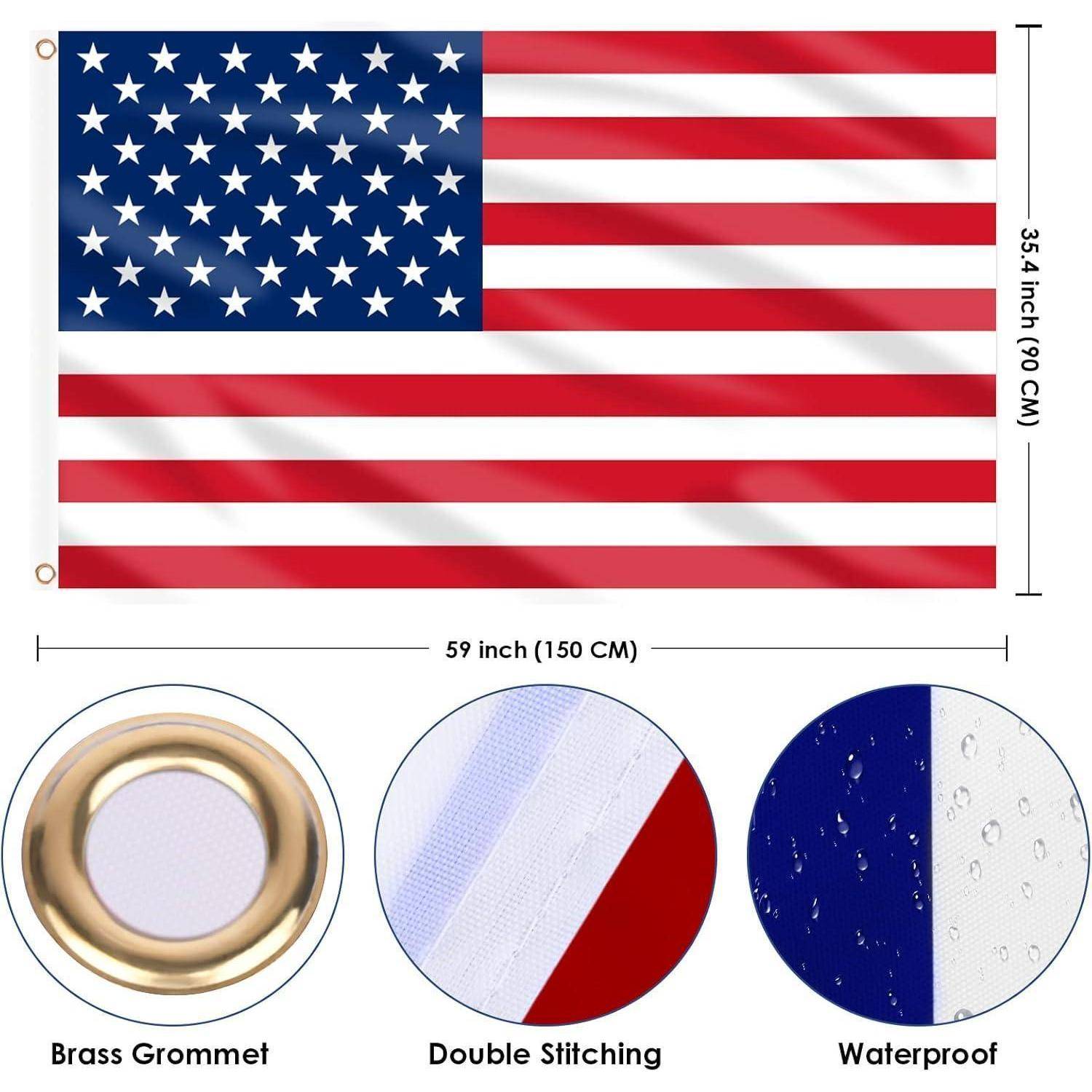Eine amerikanische Flagge mit 50 Sternen und 13 Streifen. Unten befinden sich Merkmale wie Messinghaken, doppelte Nahtstickerei und wasserdichtes Material. Abmessungen: 59 Zoll mal 35,4 Zoll.