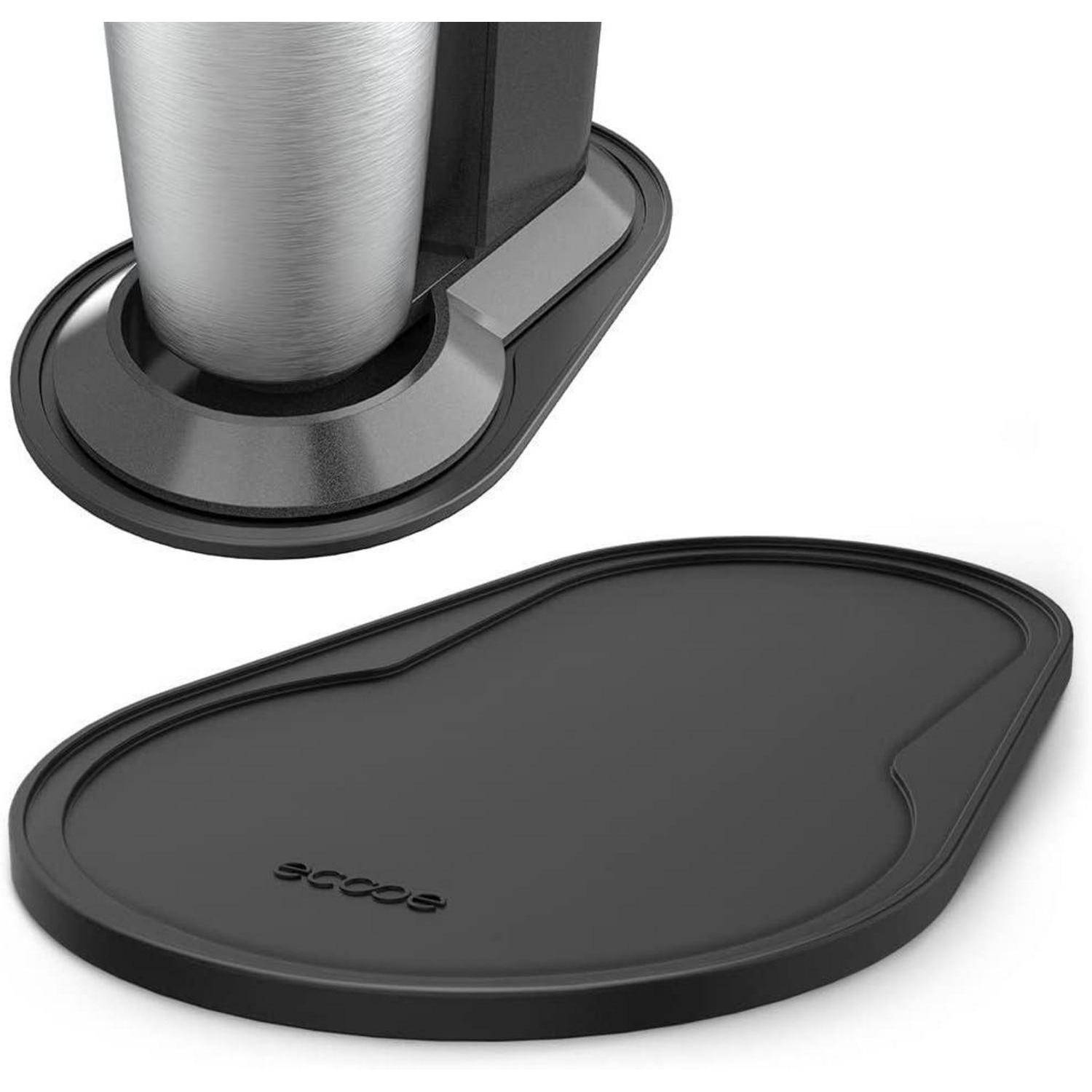 Eine schwarze Gummimatte, die entwickelt wurde, um die Unterseite des Rollerstands zu bedecken und Stabilität zu gewährleisten sowie Oberflächen vor Beschädigungen zu schützen.