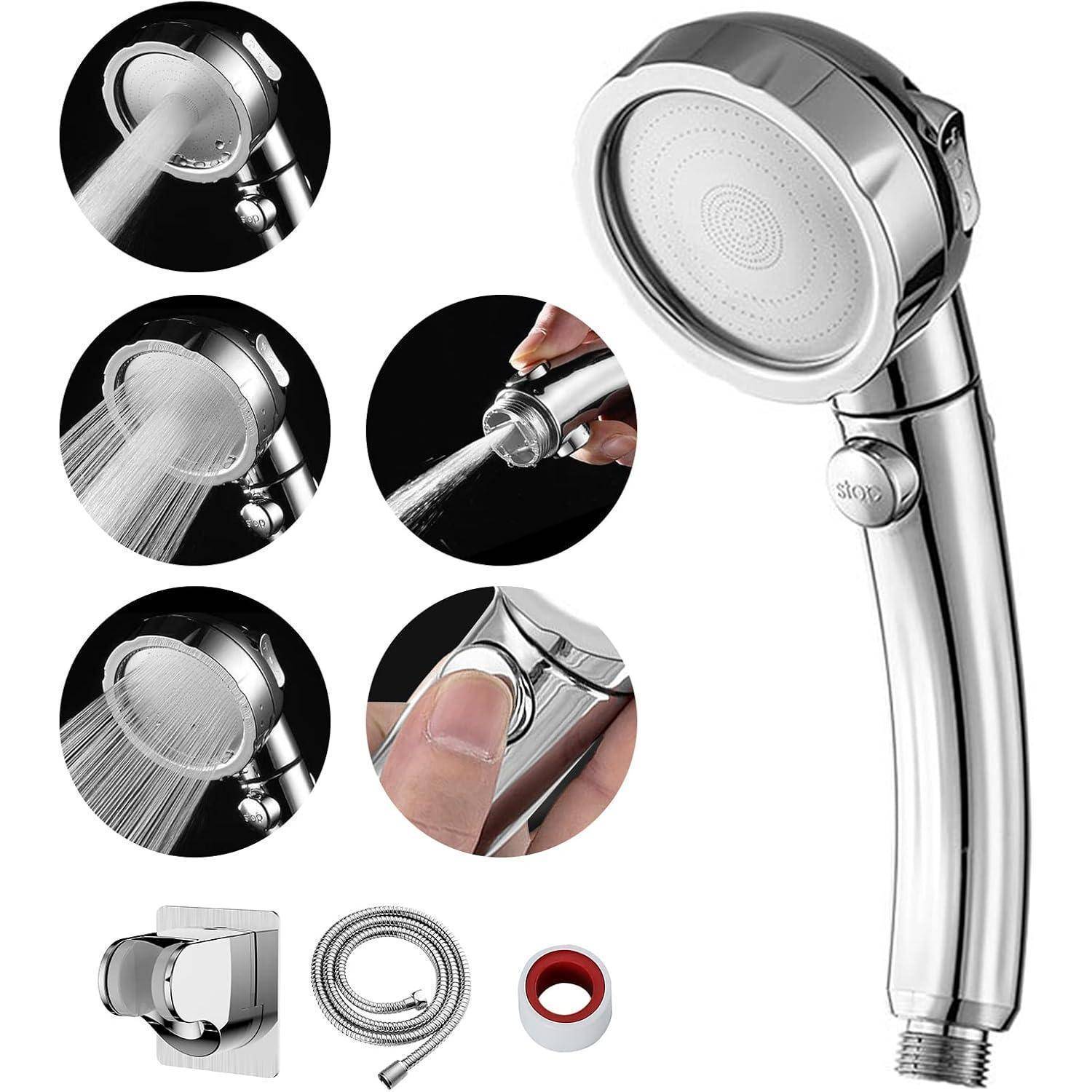 Eine verchromte Handbrause mit einstellbaren Strahleinstellungen, einschließlich Strahl- und Nebelmodus. Inklusive Halterung, Schlauch und Gewindedichtband.