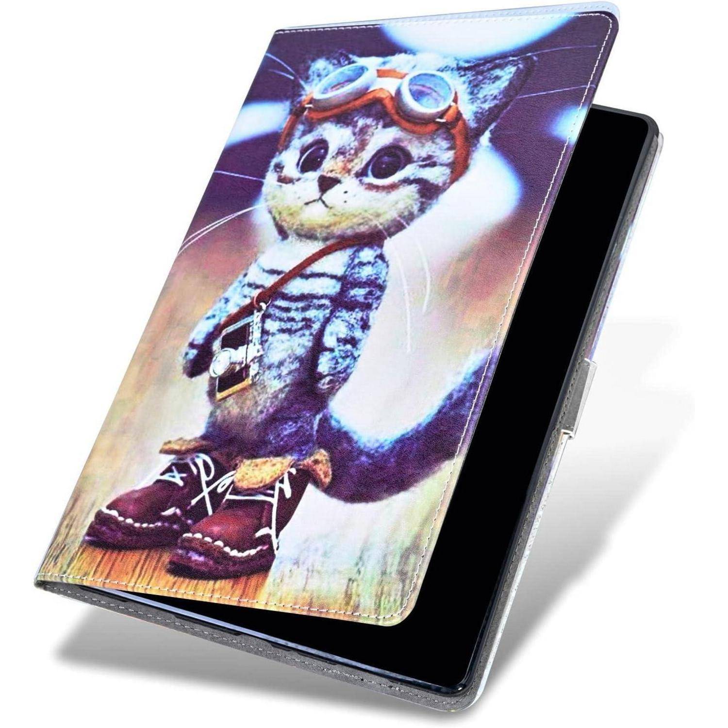 Eine verspielte Illustration einer Katze mit Pilotenschutzbrille und Stiefeln, die selbstbewusst vor einem unscharfen Hintergrund steht.