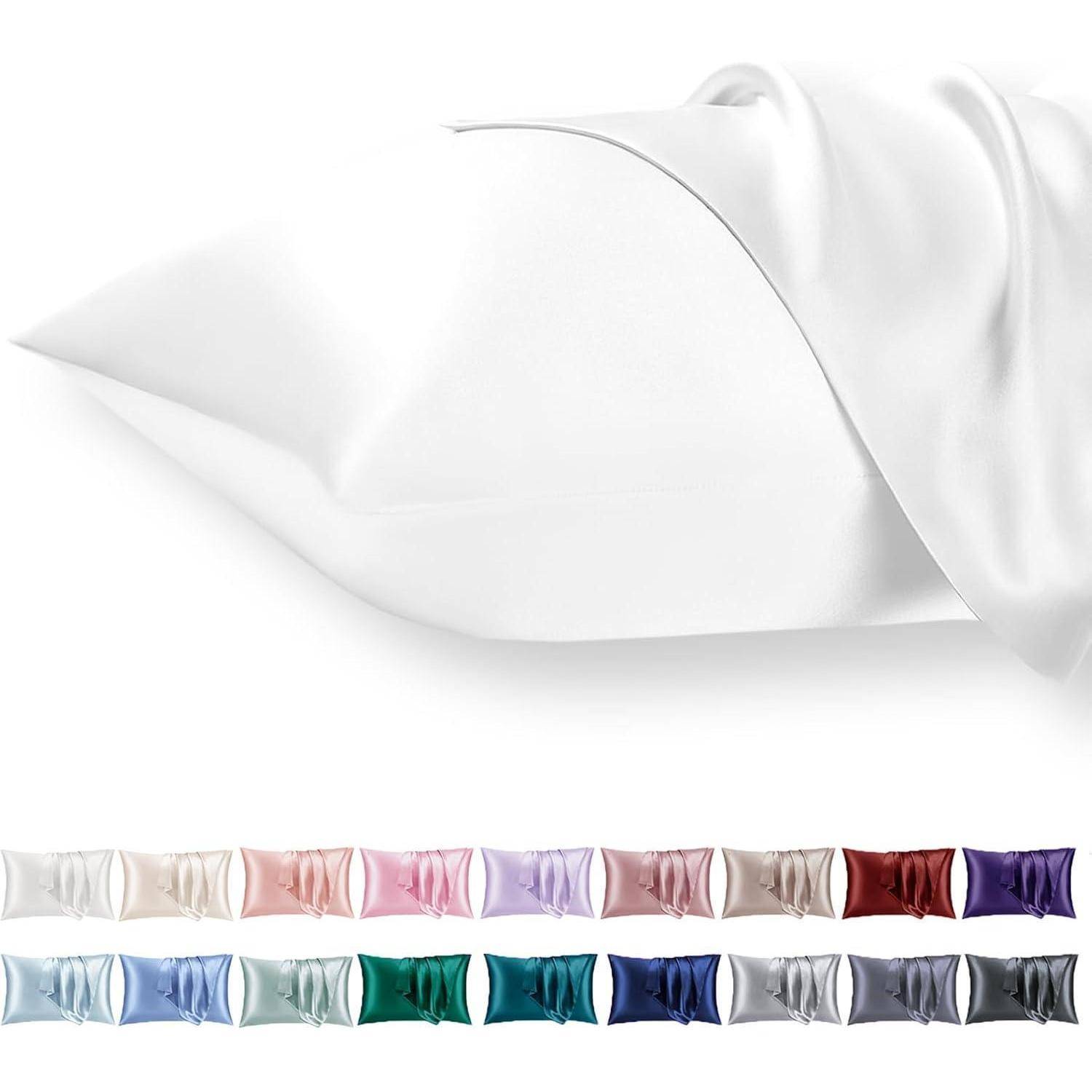 Ein weißer Seidenkissenbezug mit glatter Textur; darunter eine Reihe von Kissenbezügen in verschiedenen Farben: Beige, Rosa, Lila, Grün, Blau, Rot.