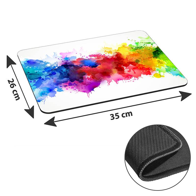 Ein rechteckiges Mauspad mit den Maßen 35 cm x 26 cm, das ein lebendiges abstraktes Aquarellmuster aufweist. Die Detailansicht zeigt seine strukturierte schwarze Rückseite.