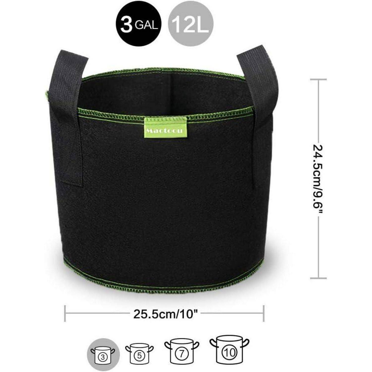 Schwarzer Stoff-Pflanzbeutel mit grüner Naht, beschriftet mit '3 GAL, 12L', misst 24,5 cm in der Höhe und 25,5 cm in der Breite, mit Griffen.