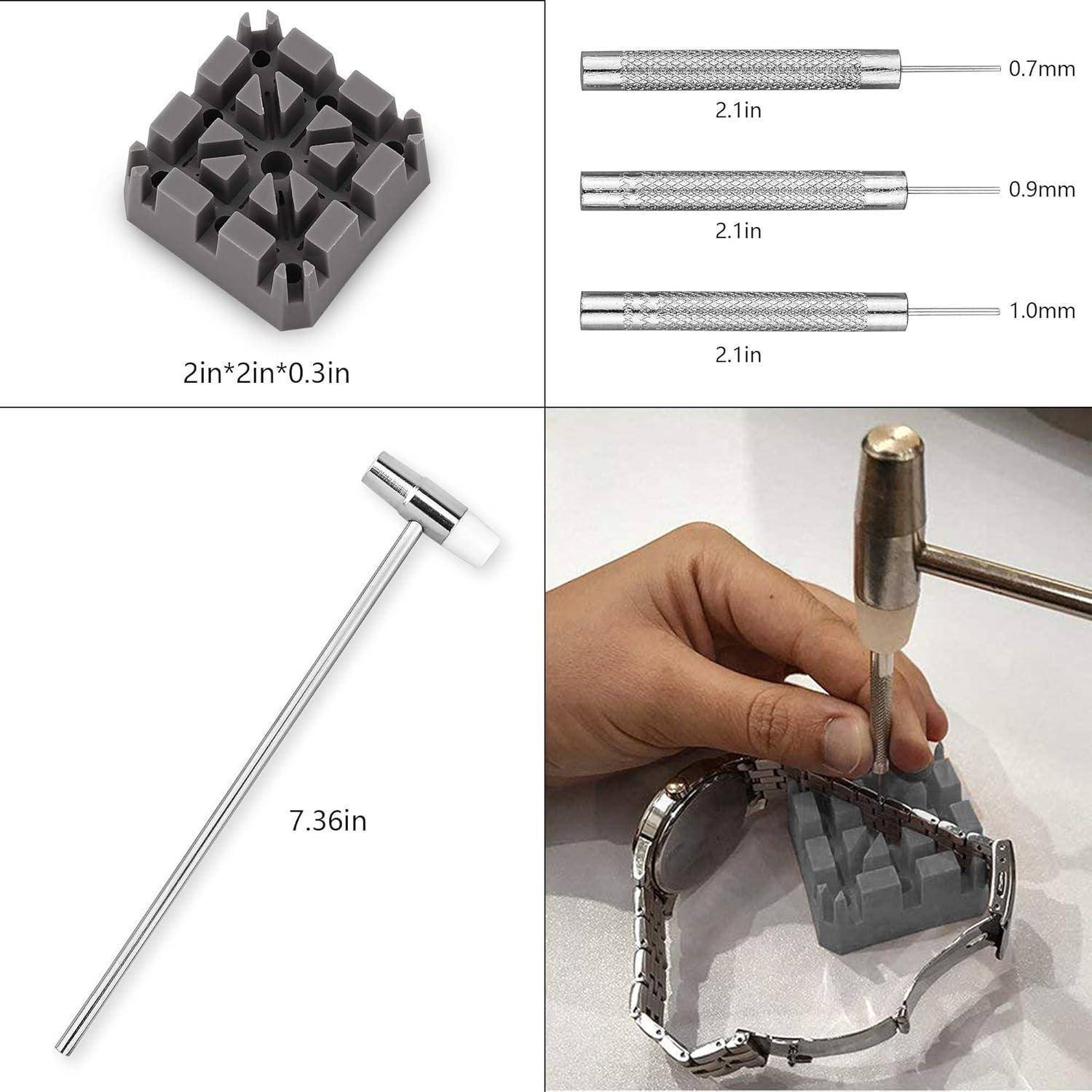 Reparatur-Set für Uhren mit dargestellten Werkzeugen und Messungen. Links oben: Halterungsbasis. Rechts oben: Stiftgrößen. Links unten: kleiner Hammer. Rechts: Hand, die Werkzeuge an einer Uhr verwendet.