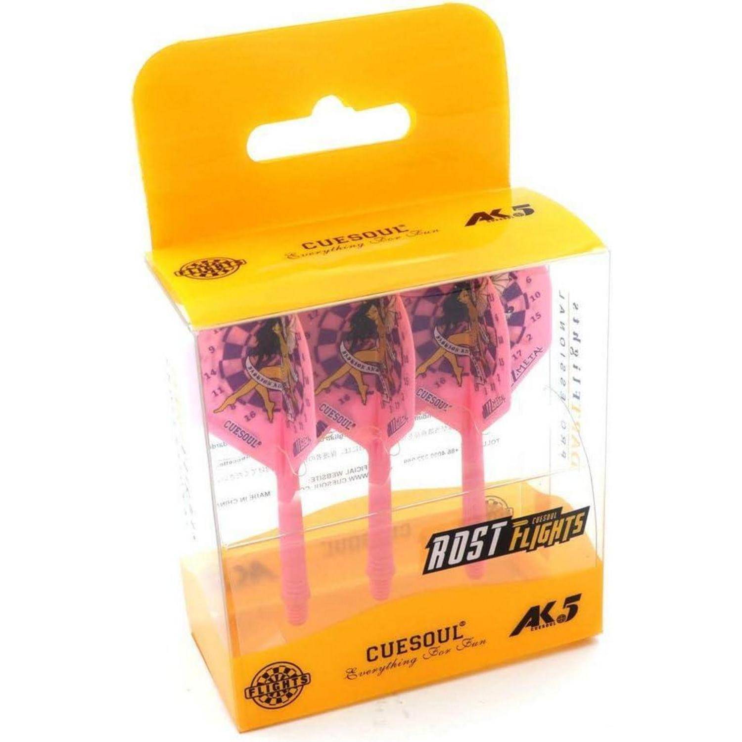 Ein Pack CUESOUL Dartflights in Rosa mit einer gelb-orangefarbenen Verpackung, das ein Design eines Narren mit Spielkarten zeigt.