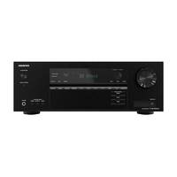 Schwarzer Stereoreceiver mit digitaler Anzeige und mehreren Bedienungstasten auf der Frontplatte.