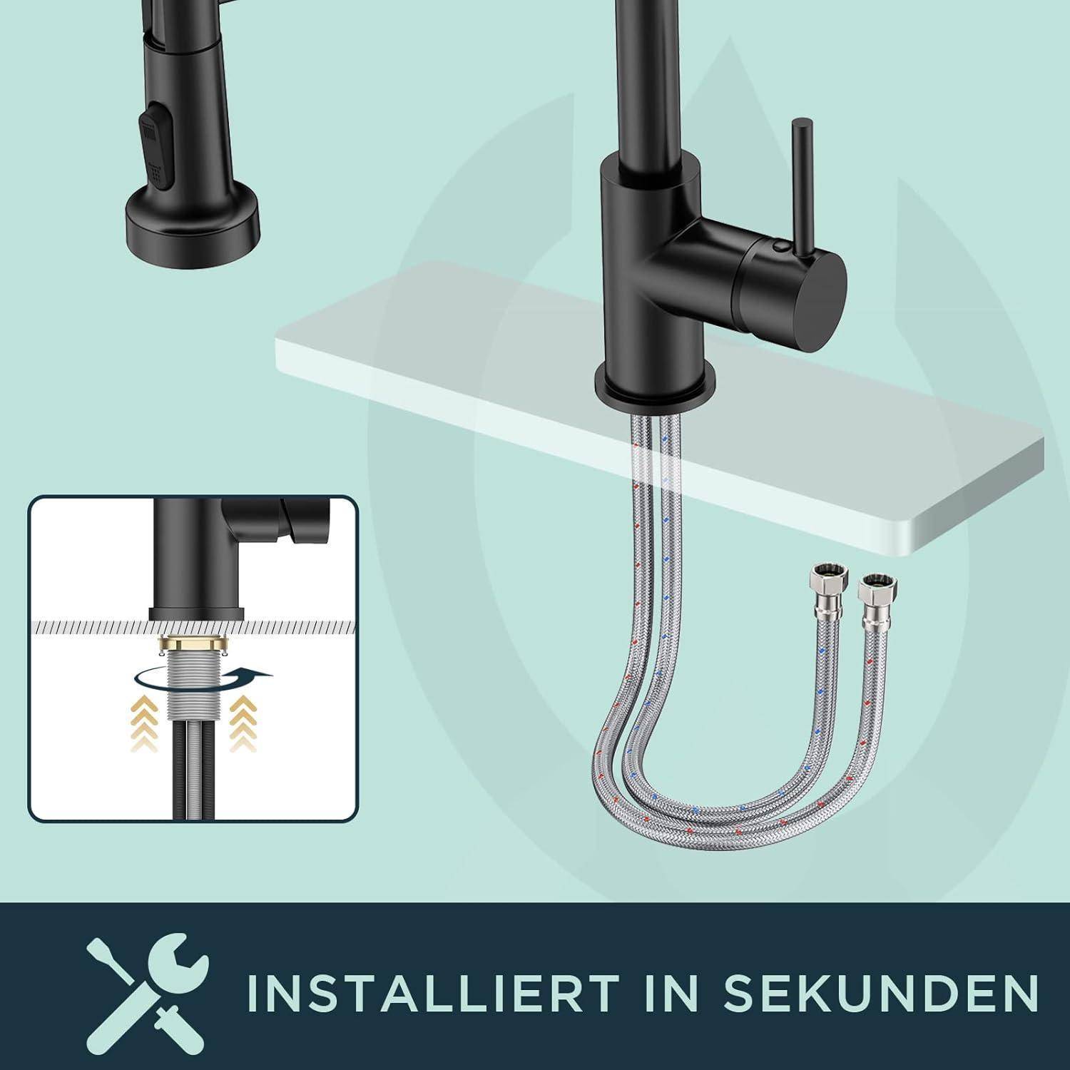 Ein schwarzer Wasserhahn mit flexiblen Schläuchen, der über einer Arbeitsplatte und neben einem Installationsdiagramm gezeigt wird. Text lautet 'In Sekunden installiert'.