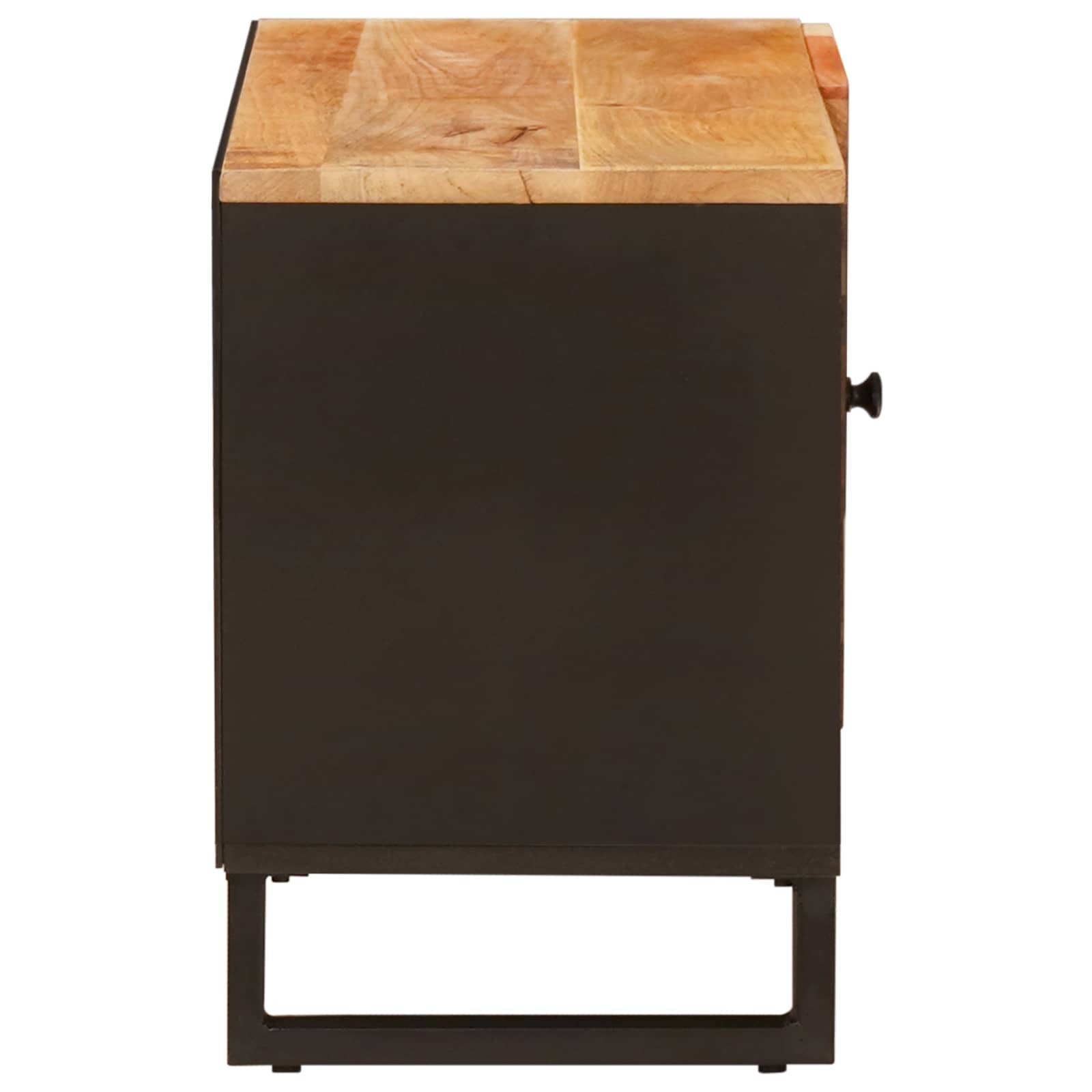 Ein Holzschrank mit einem schwarzen Metallrahmen und einer hellen Holzoberfläche, von der Seite betrachtet, mit einem kleinen runden Griff.