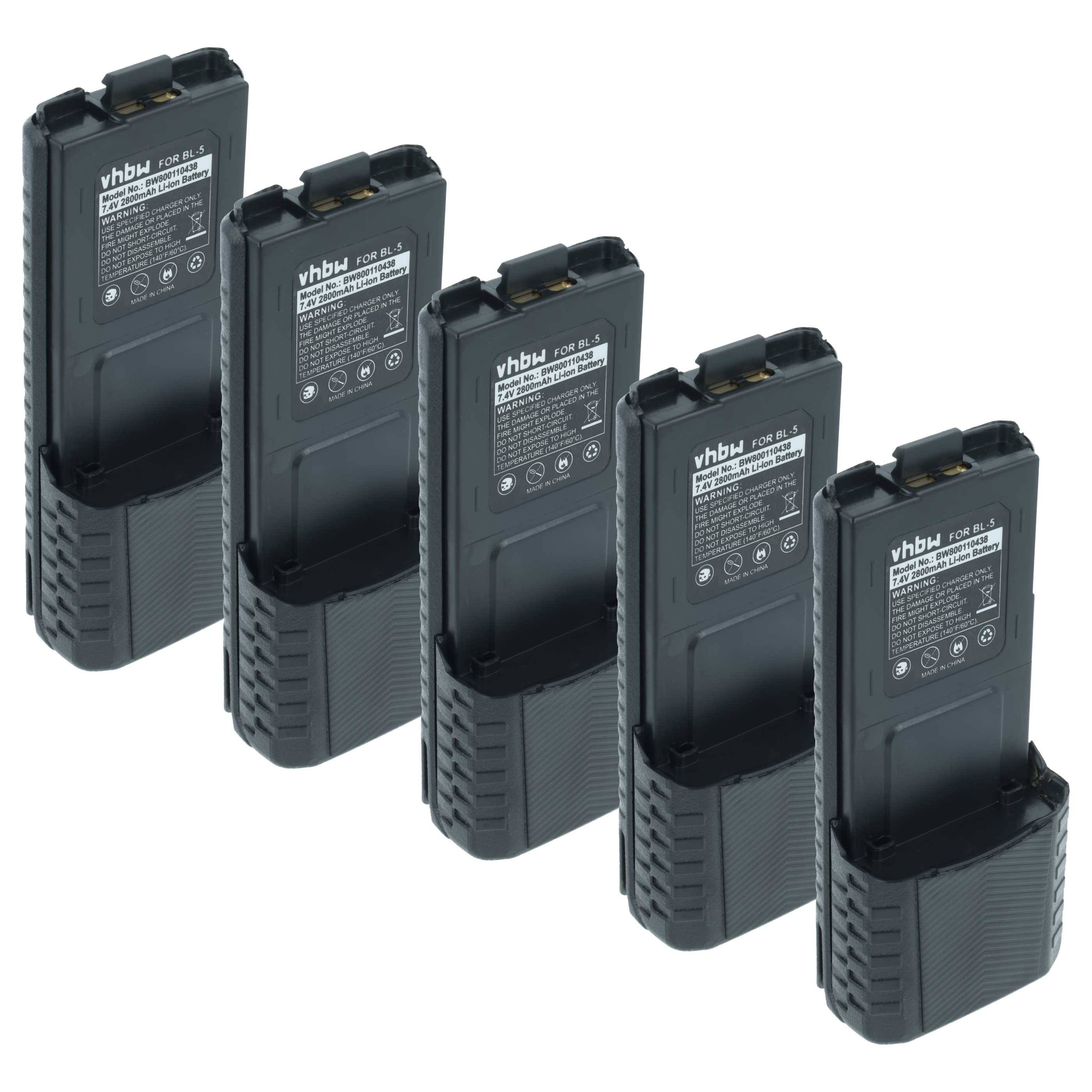 Fünf schwarze vhbw-Batterien sind in einer Reihe angeordnet, wobei jede mit sichtbaren Etiketten versehen ist, die Spezifikationen und Recycling-Symbole detailliert zeigen.