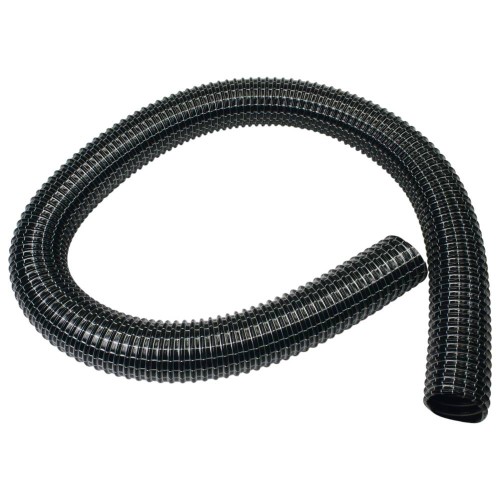 Eine gewundene, flexible schwarze Wellschlauch, entwickelt für Kabelschutzanwendungen, die auf einem weißen Hintergrund liegt.