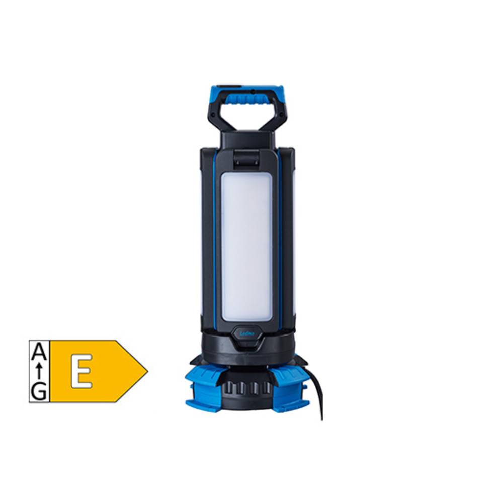 Eine tragbare LED-Arbeitsleuchte in Blau und Schwarz wird präsentiert, die einen Griff und ein angeschlossenes Kabel aufweist. Eine Energieeffizienzskala zeigt die Bewertung 'E'.