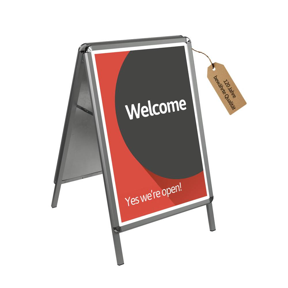 A-Frame-Schild mit Text: „Willkommen