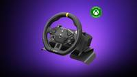 Ein schwarzes Gaming-Lenkrad mit Schaltpaddles, auf einer Halterung montiert, vor einem lila Hintergrund. Xbox-Logo in der oberen rechten Ecke.