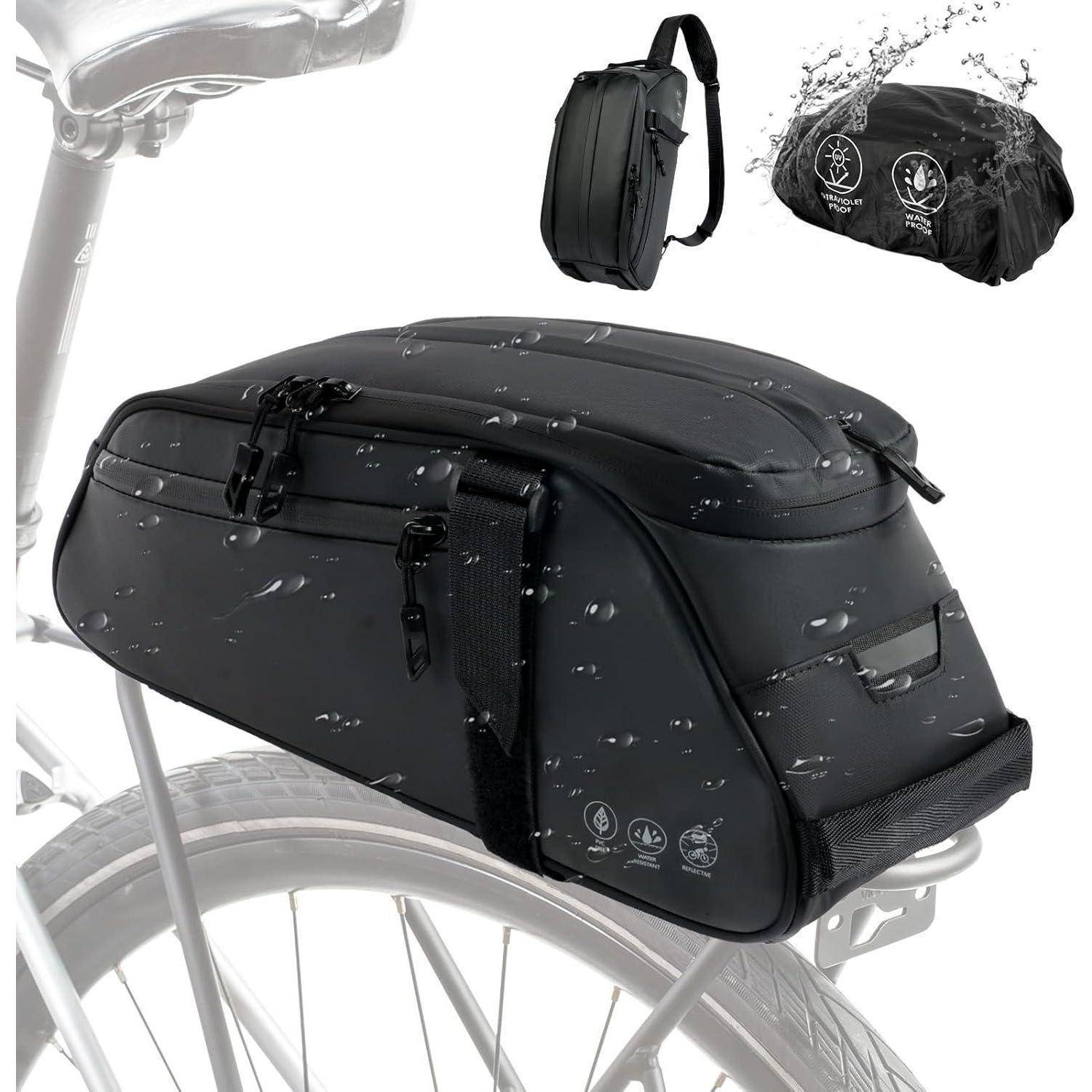Eine schwarze wasserdichte Fahrradtasche, die an einem Fahrradträger befestigt ist und ihre Wasserdichtigkeit demonstriert, mit kleineren Bildern, die ihre Funktionen hervorheben.