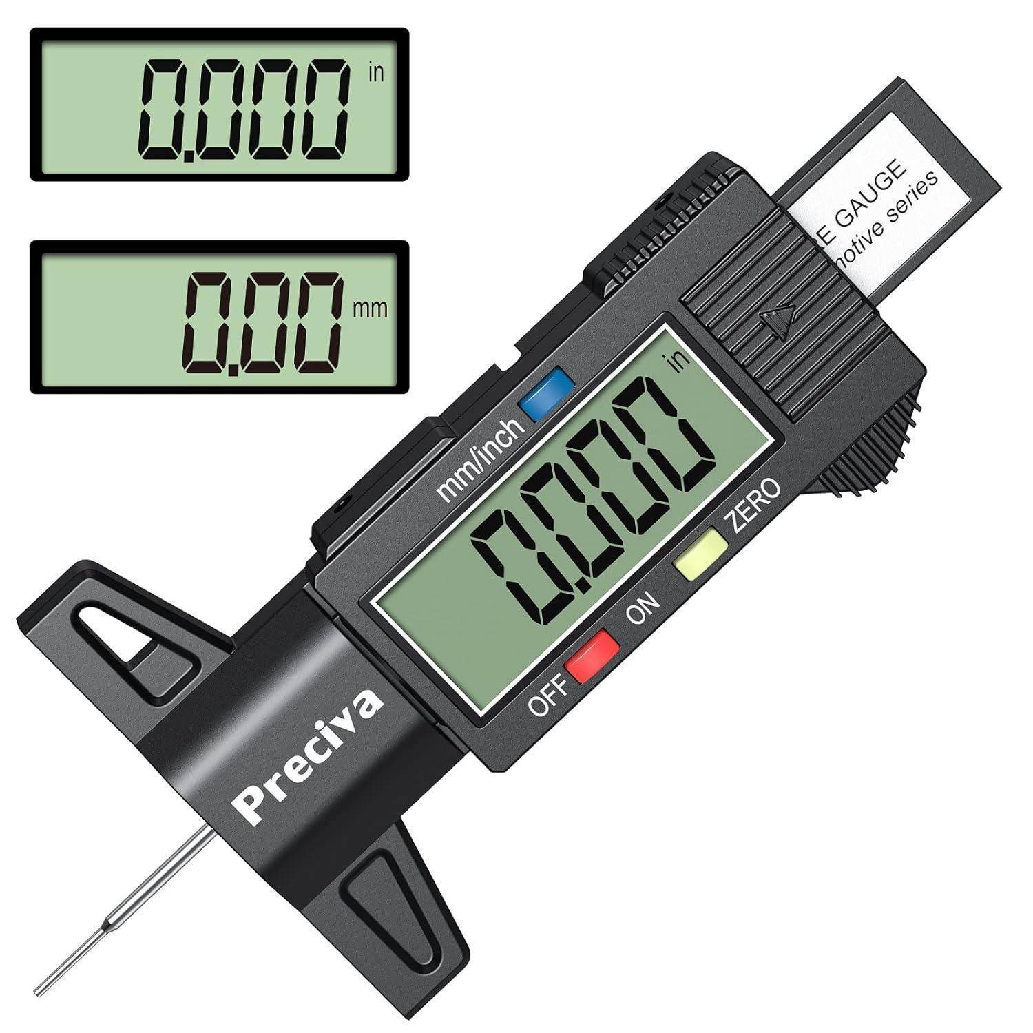 Digitaler Reifenprofiltiefenmesser mit LCD-Display, das '0,000' Zoll anzeigt, mit Tasten für Einheitenauswahl, Ein/Aus und Rückstellung, beschriftet mit 'Preciva'.