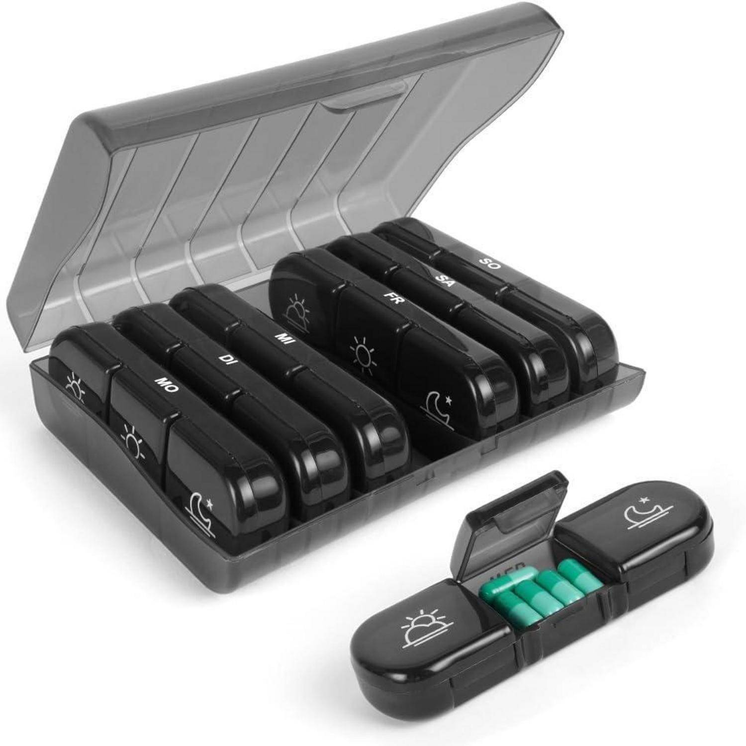Wöchentliche Pillendose mit Etui, ausgestattet mit Abschnitten, die nach Tagen (MO, DI, MI, DO, FR, SA, SO) und Tageszeiten (Morgen und Abend) beschriftet sind.