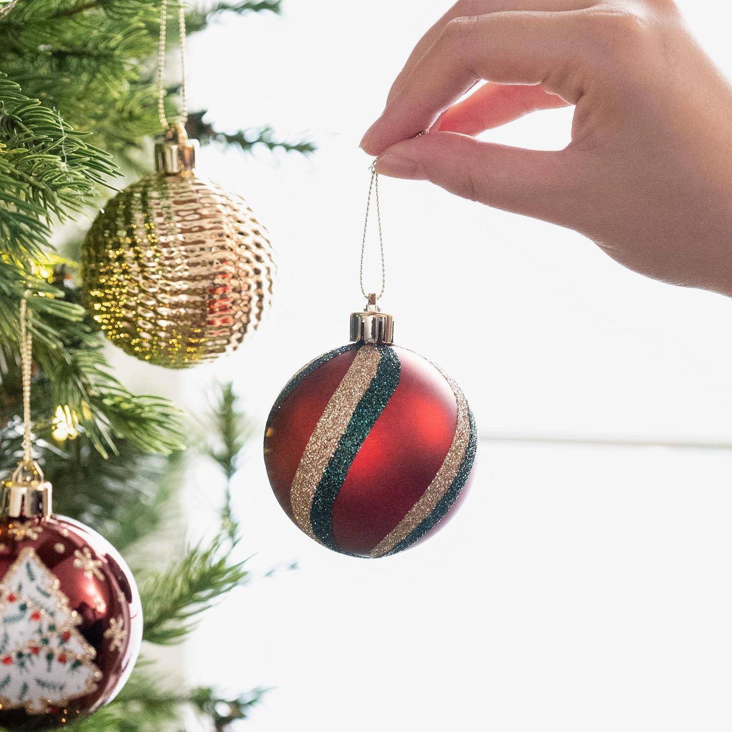 Weihnachtskugeln 16 Stück 6 cm Geschenkpaket Aufhänger Rot Grün Gold