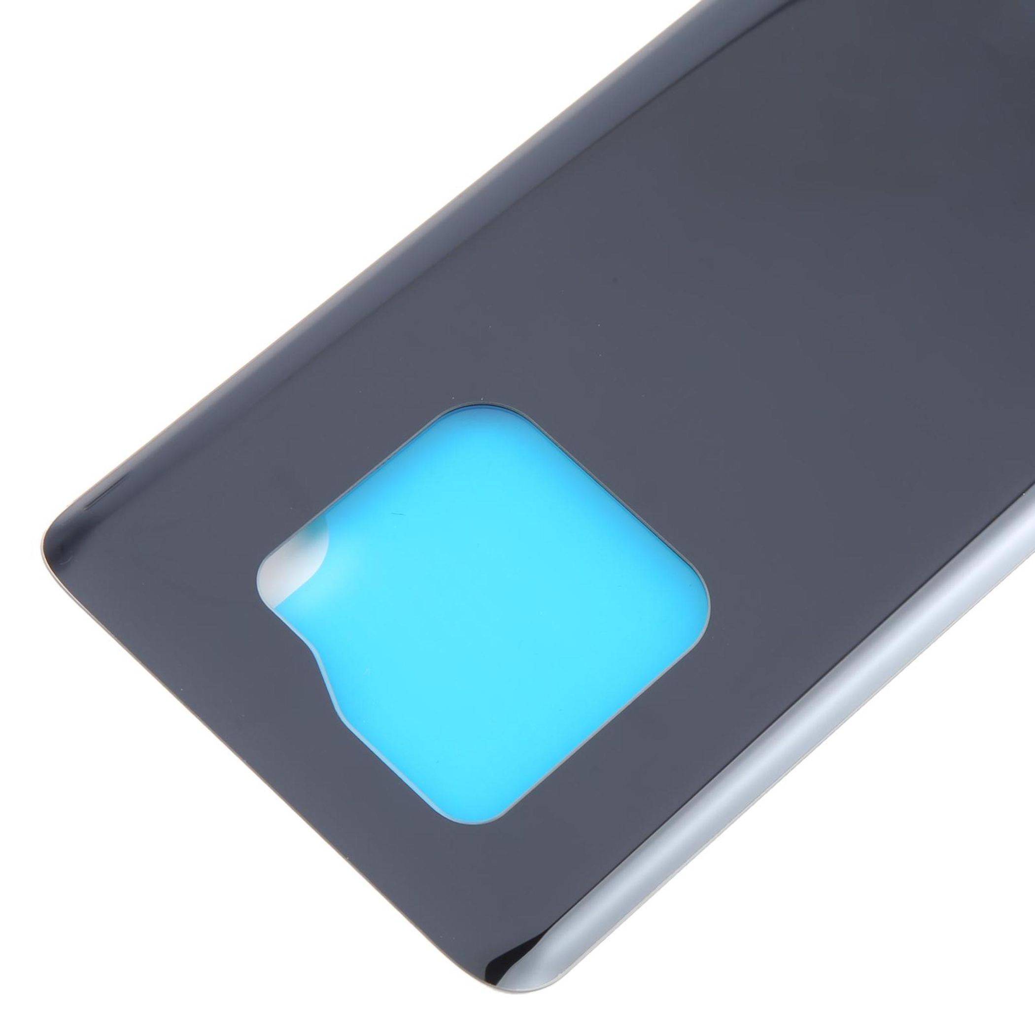 Eine Nahaufnahme einer glänzenden Smartphone-Hülle mit einem hellen blauen, rechteckigen Kamera-Ausschnitt, entworfen für ein modernes Smartphone.