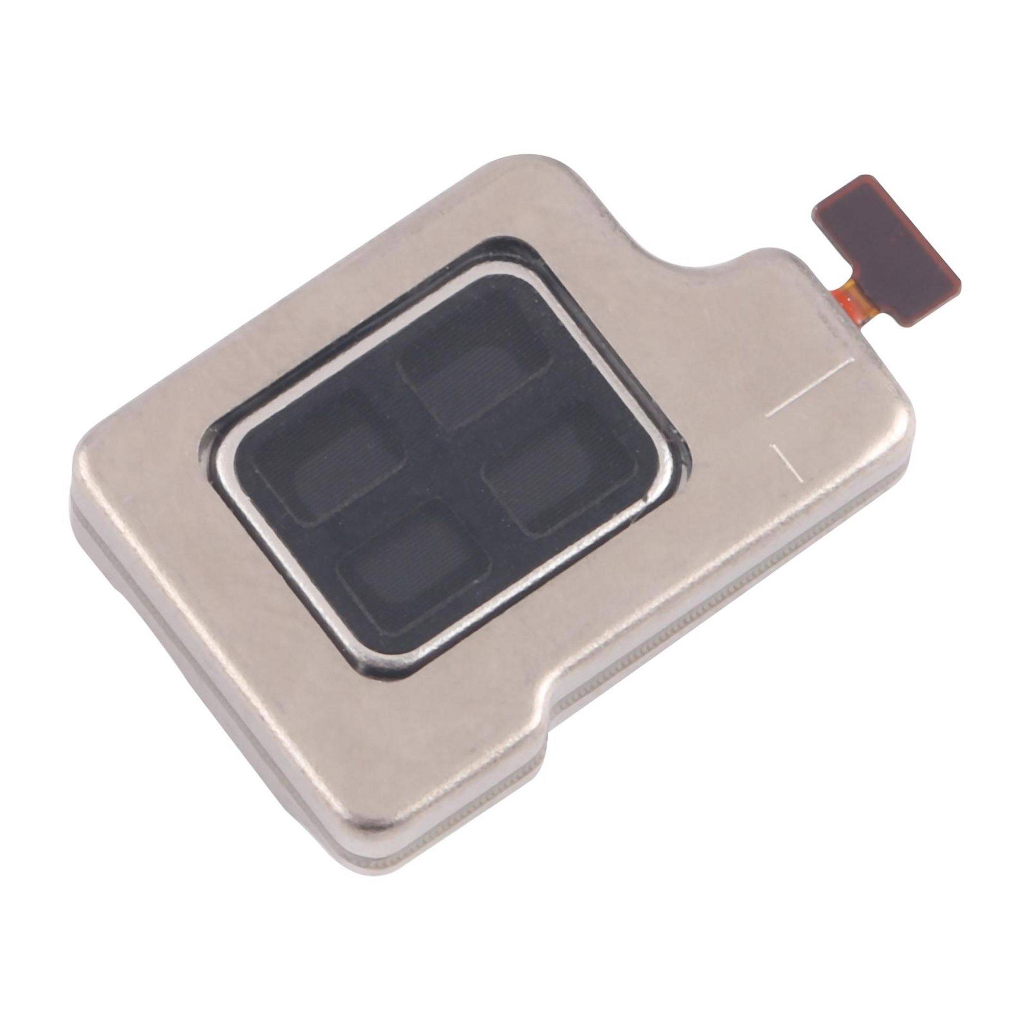 Eine rechteckige, silberne elektronische Komponente mit einem schwarzen Innenteil, das vier kleinere Rechtecke aufweist, höchstwahrscheinlich ein Sensor oder Anschluss.