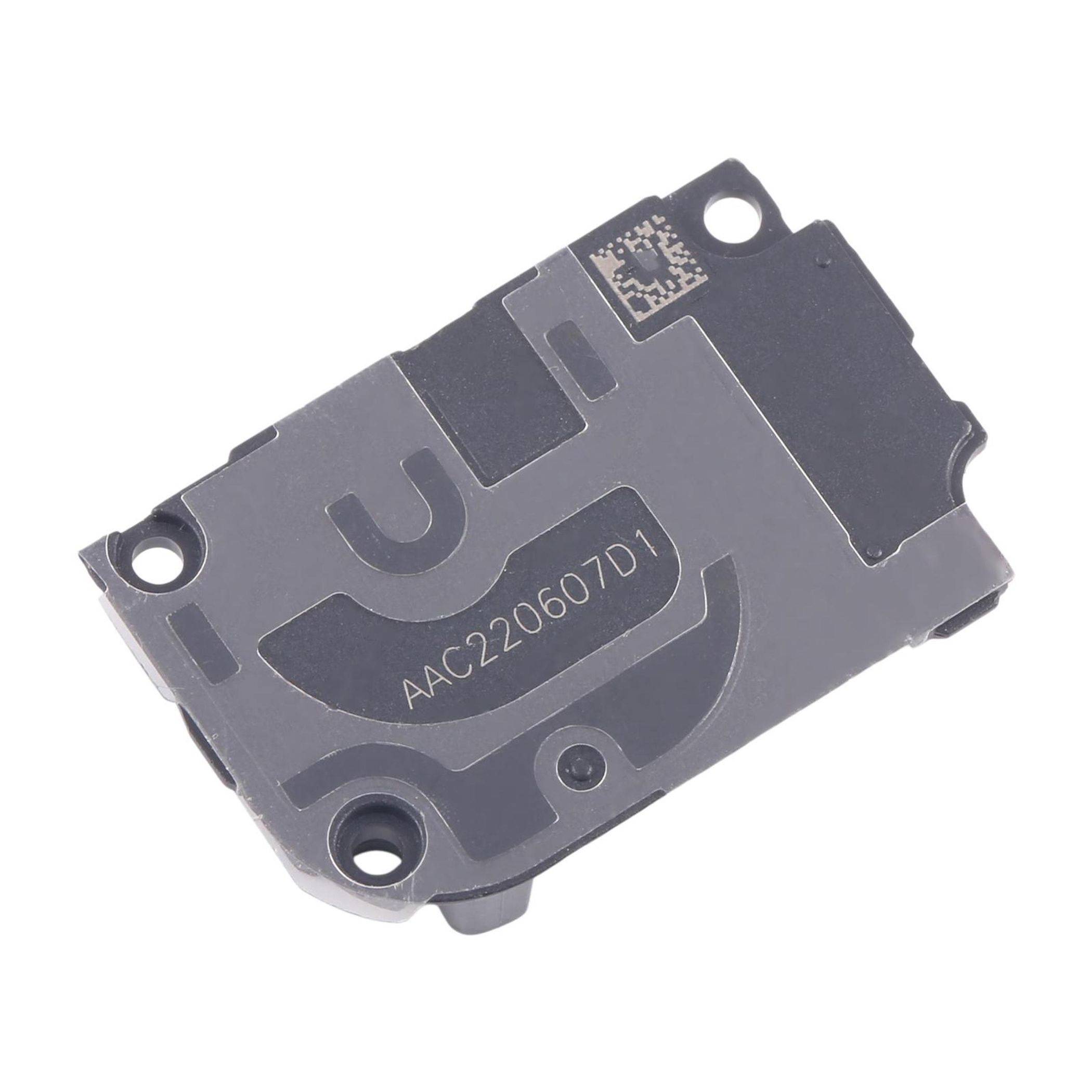 Eine kleine elektronische Komponente mit Rillen und dem Code „AAC220607D1