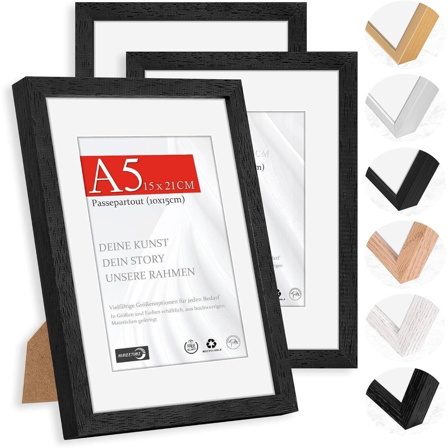 Zwei schwarze A5-Bilderrahmen mit Aufstellern, die ein Beispielfoto mit dem Text 'Deine Kunst, Dein Story, Unsere Rahmen' zeigen. Inklusive Ecktexturvariationen in Weiß, Schwarz, Beige und Holzoptik.