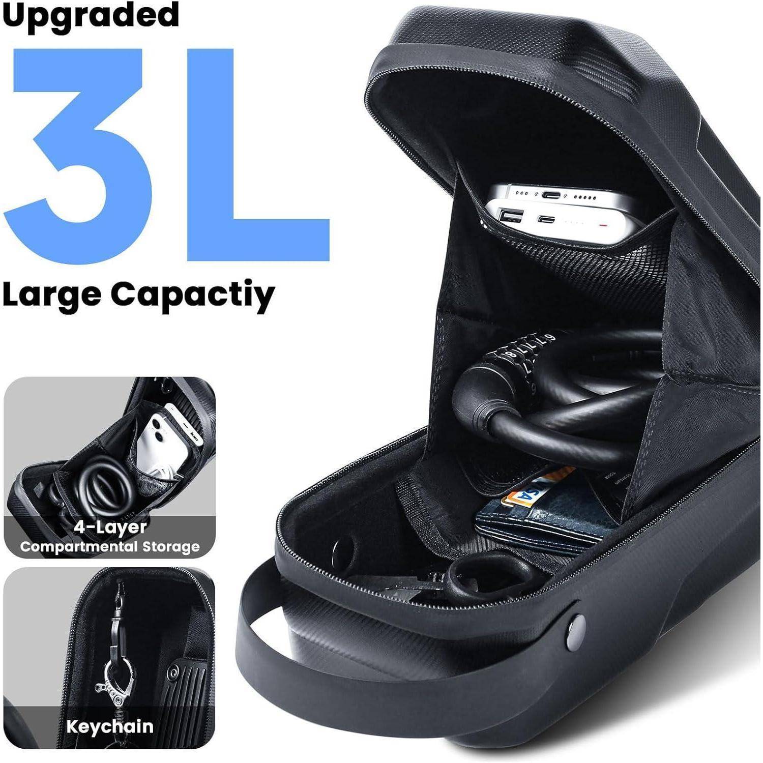 Eine offene Motorrad-Heckttasche, die ihre 3-Liter-Kapazität zeigt, mit Fächern zur Aufbewahrung von Handy, Geldbörse, Kamera und Schlüsselanhänger.