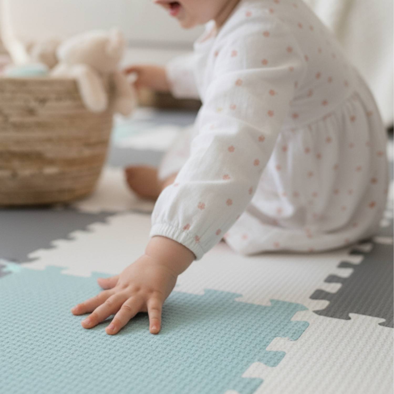 27 Teile Spielmatte Baby Puzzlematte 30x30 Krabbelmatte Bodenmatte Kinderzimmer