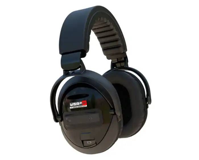 Schwarze Over-Ear-Kopfhörer mit gepolstertem Kopfbügel und großen Ohrmuscheln, gezeigt auf weißem Hintergrund.