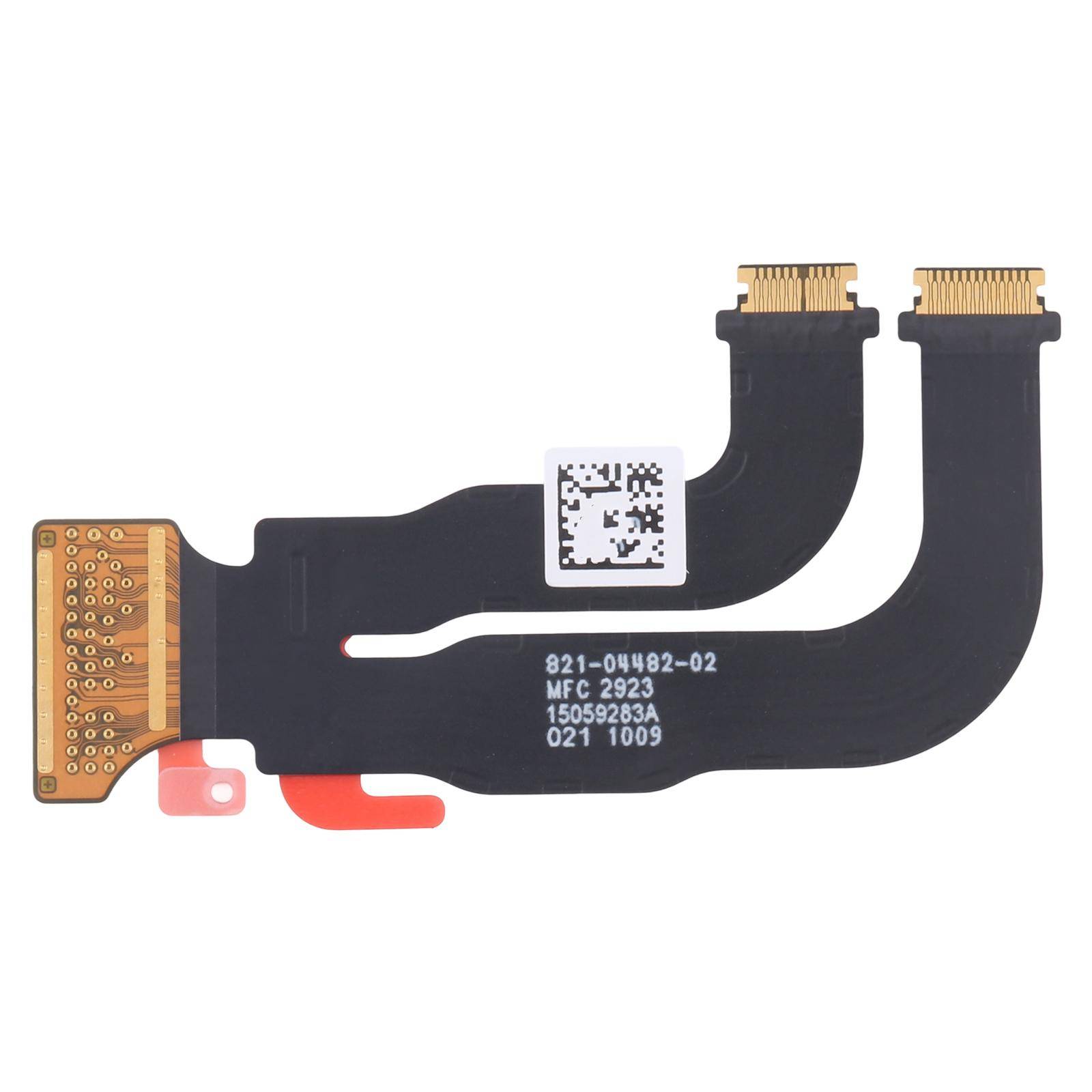 Ein schwarzes elektronisches Flexkabel mit Anschlüssen an jedem Ende, einem QR-Code und weißen gedruckten Zahlen auf seiner Oberfläche.
