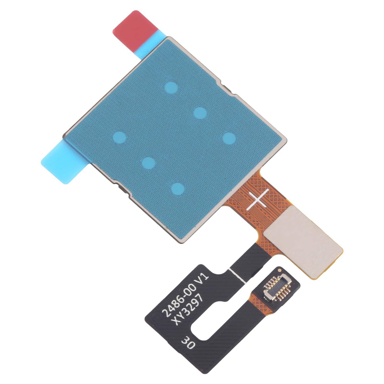 Nahaufnahme eines Smartphone-Fingerabdrucksensors mit freiliegenden Anschlüssen und Leiterplatte, die seine quadratische Sensorfläche und flexiblen Flachbandkabel zeigt.