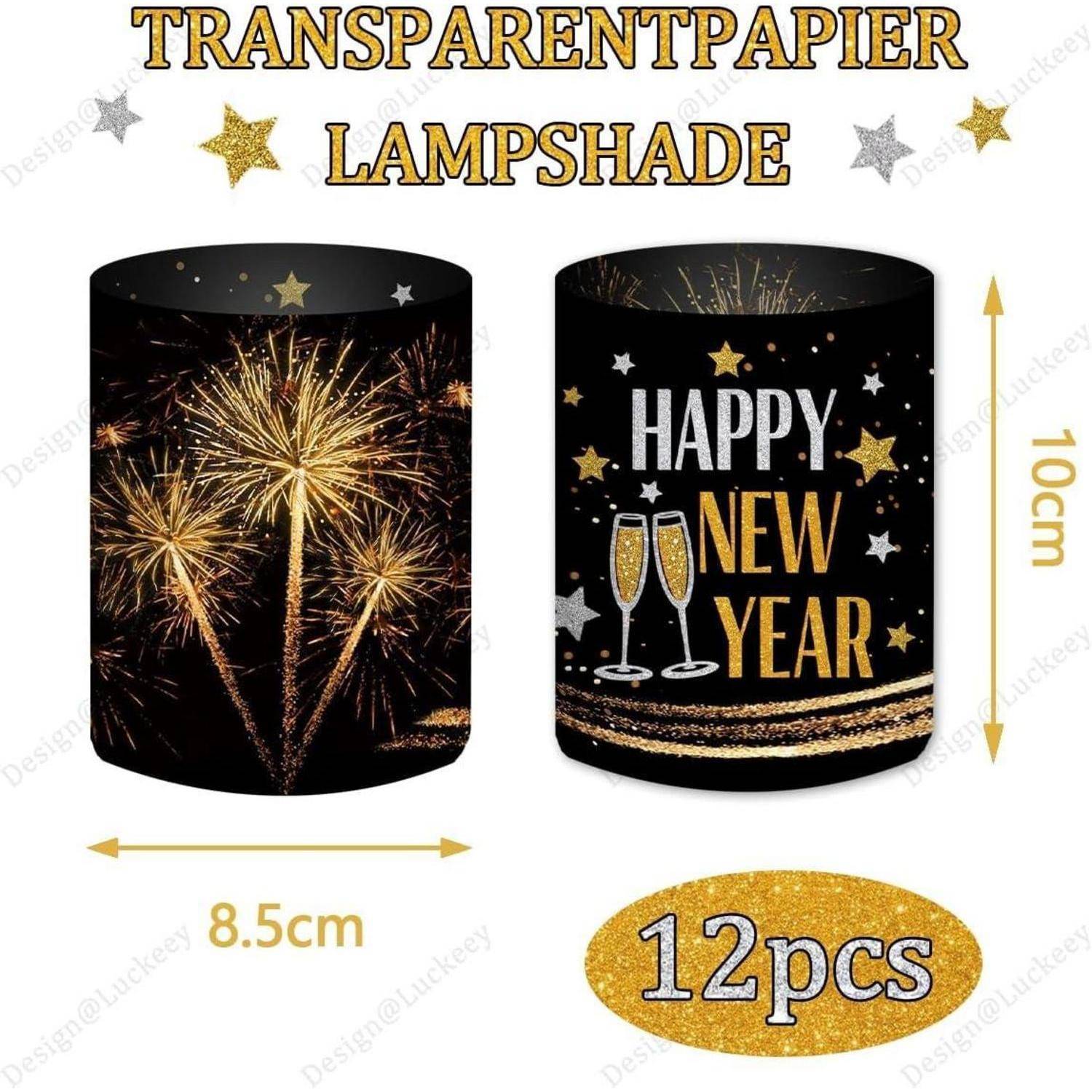 Transparentpapier-Lampenschirm mit Feuerwerksdesign, 'Frohes neues Jahr' Text, zwei Sektgläser. Abmessungen: 8,5 cm Durchmesser, 10 cm Höhe. 12 Stück.