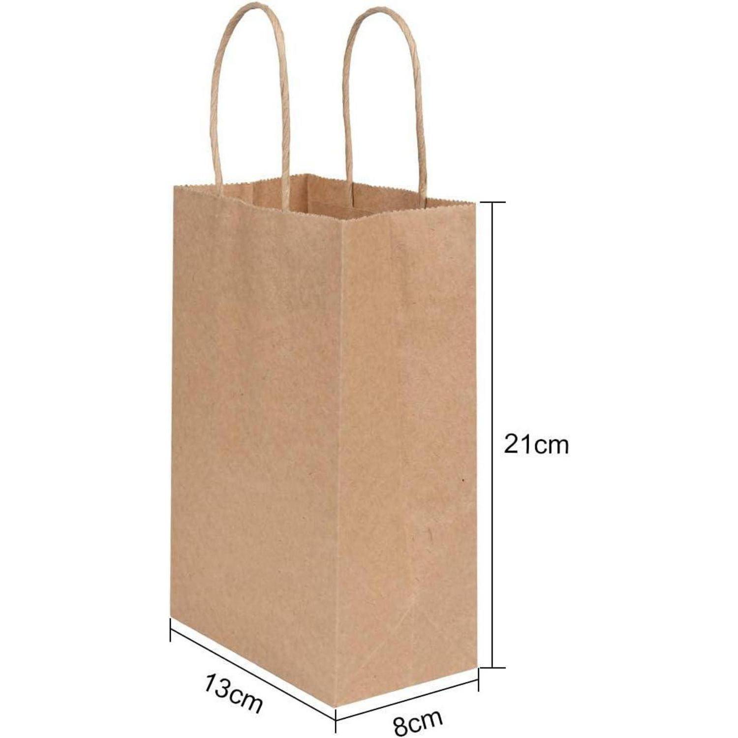 Eine braune Papiertasche mit Griffen, Maße: Höhe 21 cm, Breite 13 cm, Tiefe 8 cm.