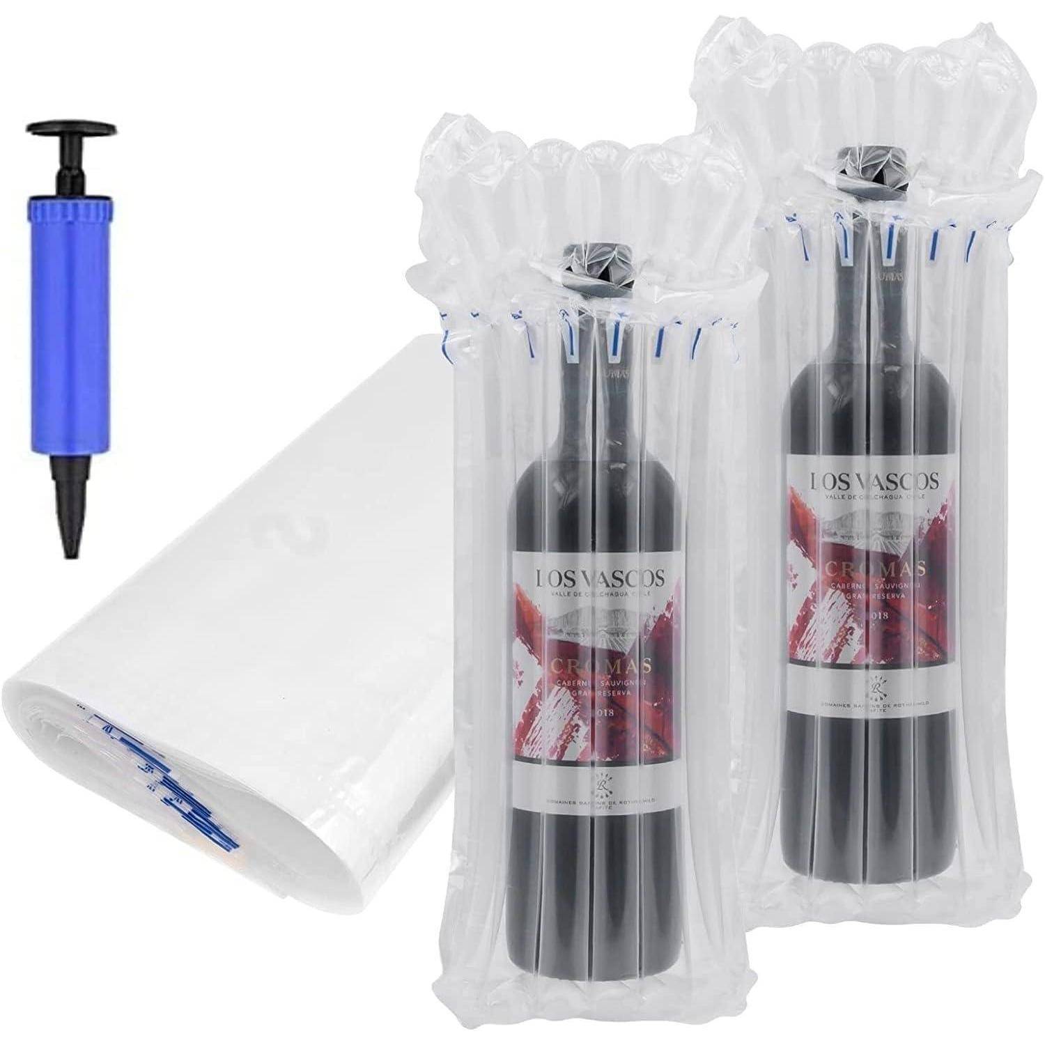 Zwei Weinflaschen in aufblasbarer Schutzverpackung mit blauer Handpumpe und Kunststoffrolle.