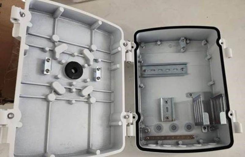 L-HA5,  Adapter für Dome Kamera  zum Anschluss an Wand- oder Deckenhalter