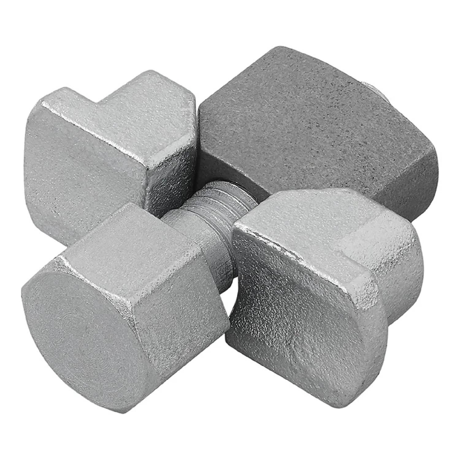 Ein silberfarbenes Metallpuzzle mit drei verschlungenen, ineinander greifenden Teilen, die in geometrischen Formen gestaltet sind und räumliches Denken sowie Problemlösungsfähigkeiten herausfordern.