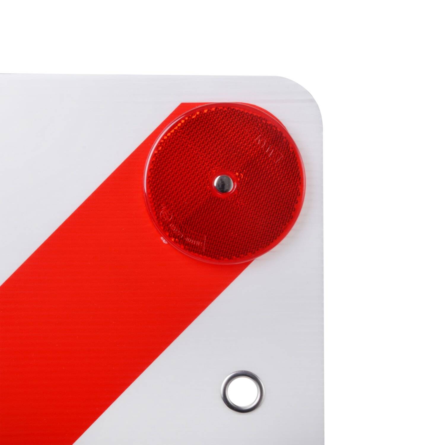 Ein weißes Verkehrsschild mit einem roten Schrägstrich und einem kreisrunden roten Rückstrahler in der oberen rechten Ecke.